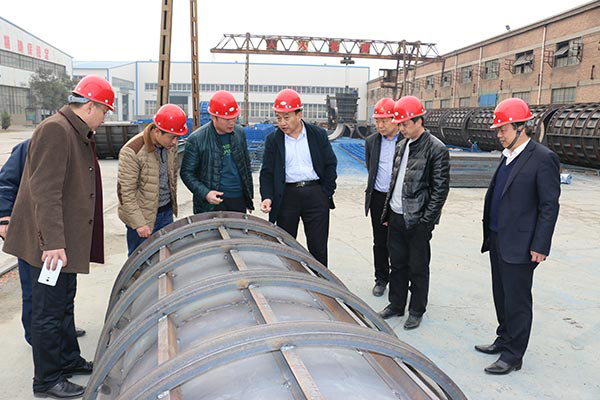 山東環宇模板公司郭總蒞臨考察